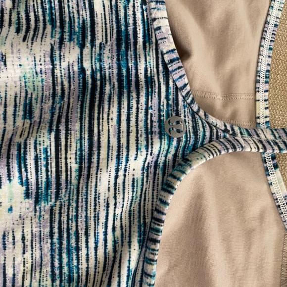 Lululemon tank - Picture 2 of 3